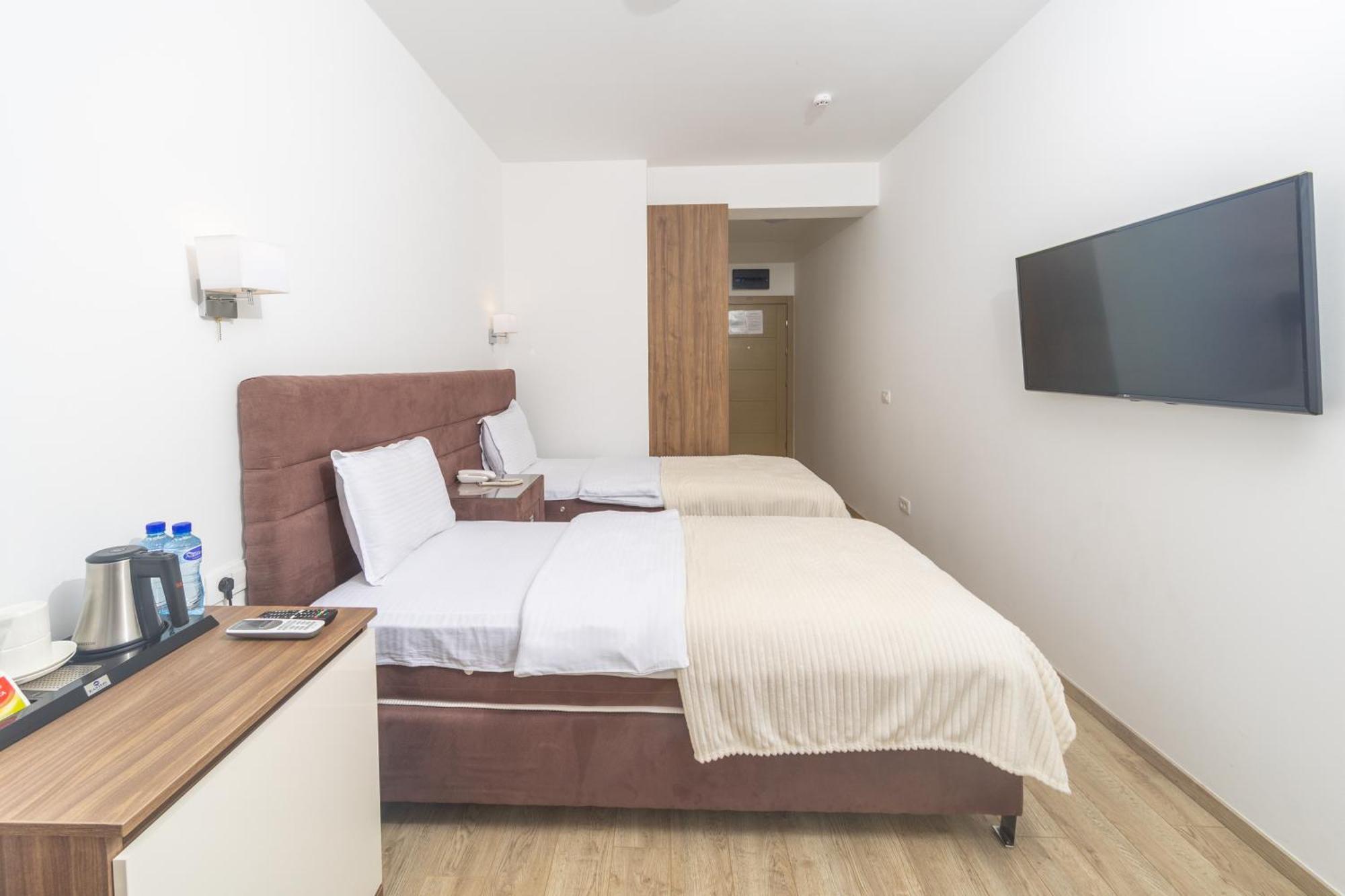 Hotel 219 Budva Luaran gambar