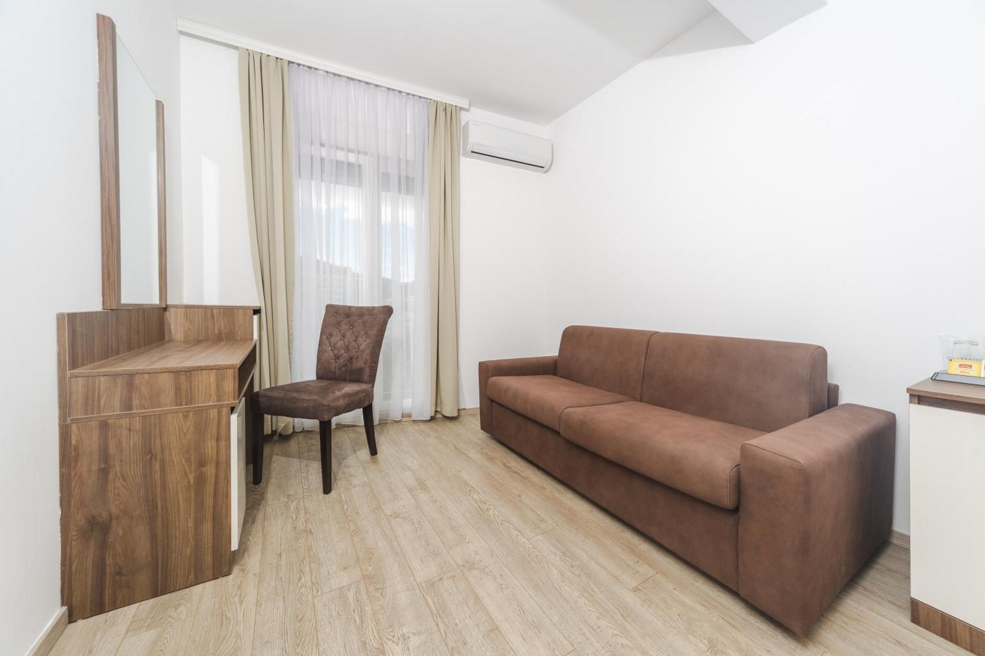 Hotel 219 Budva Luaran gambar