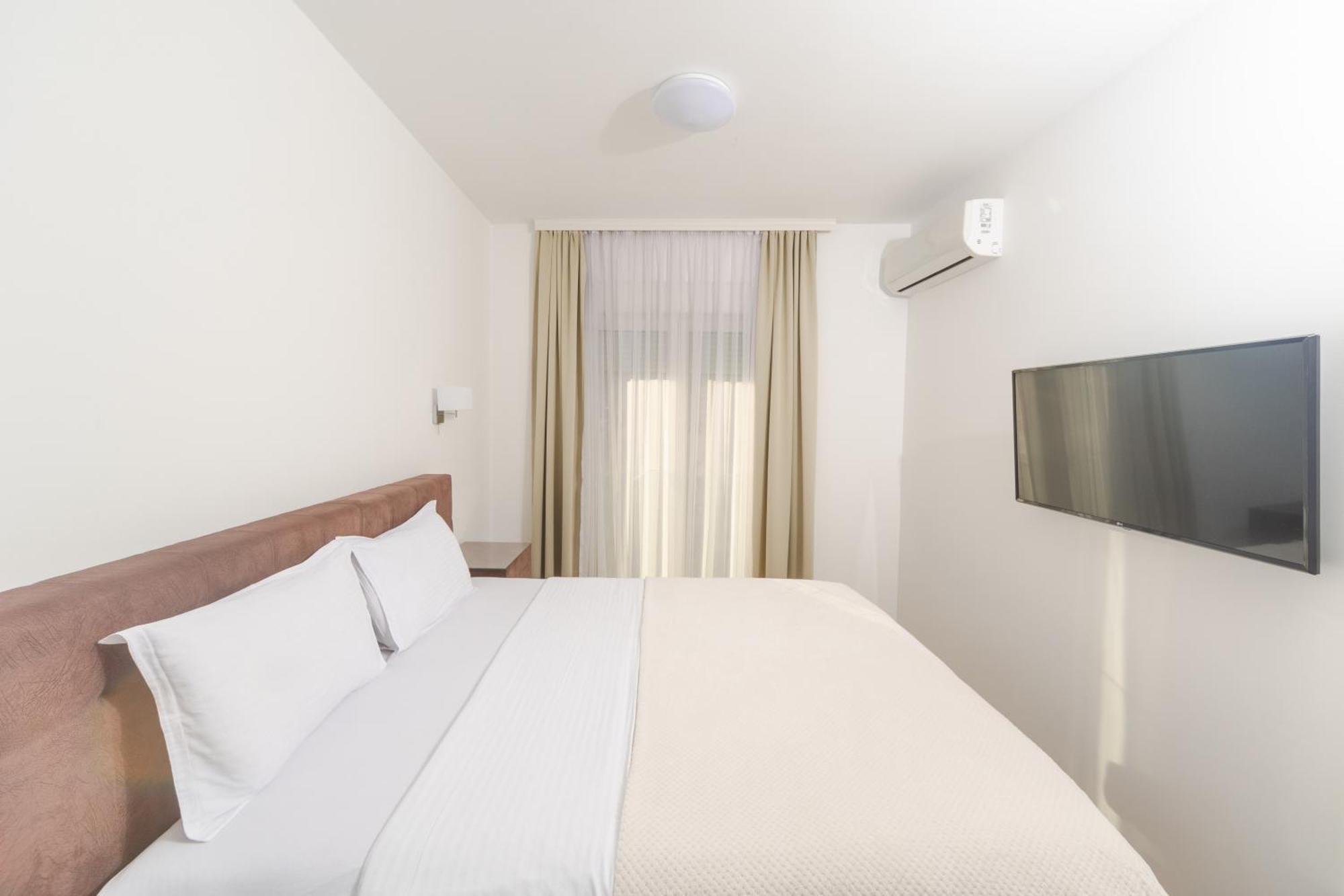 Hotel 219 Budva Luaran gambar