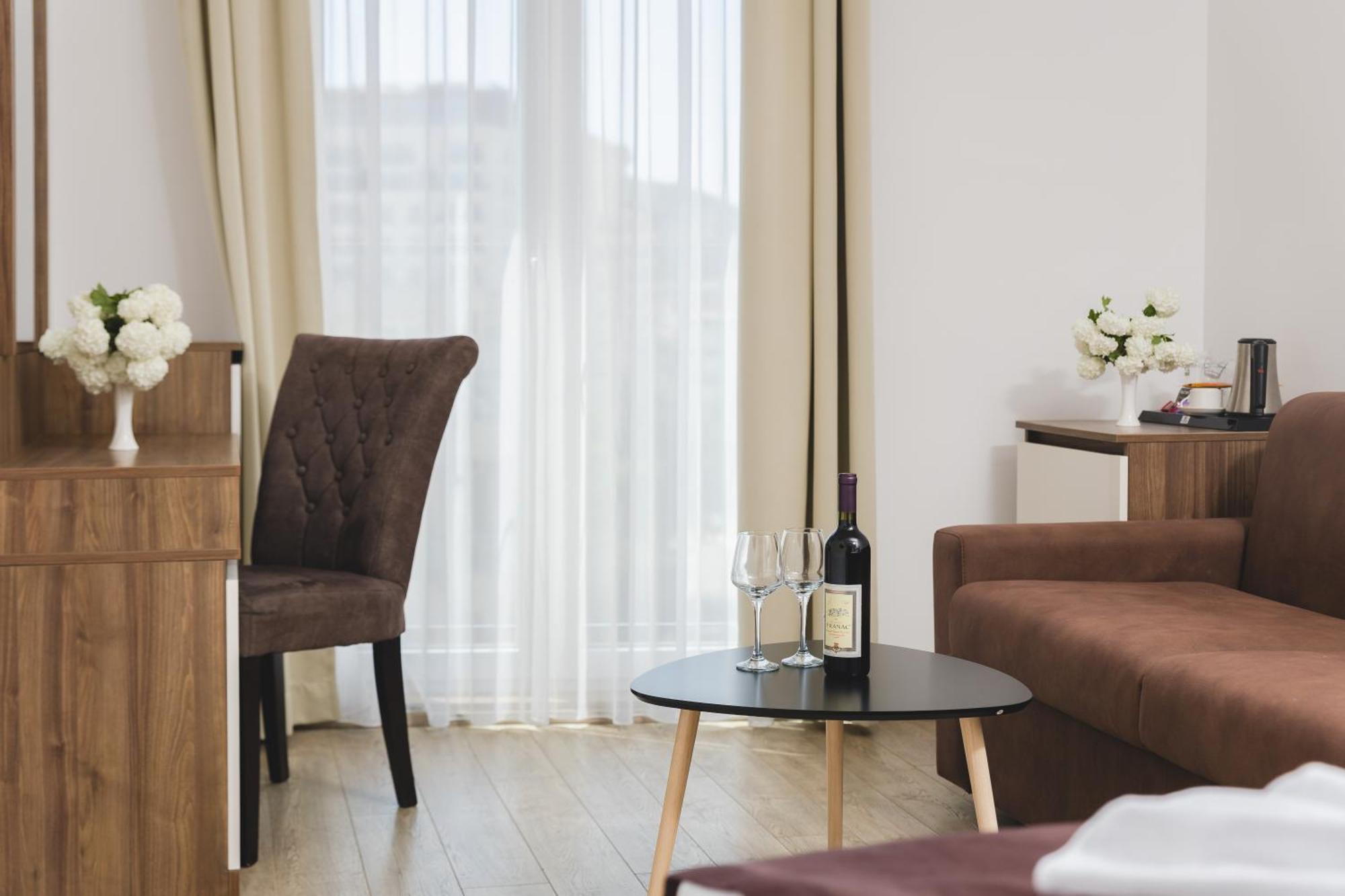 Hotel 219 Budva Luaran gambar