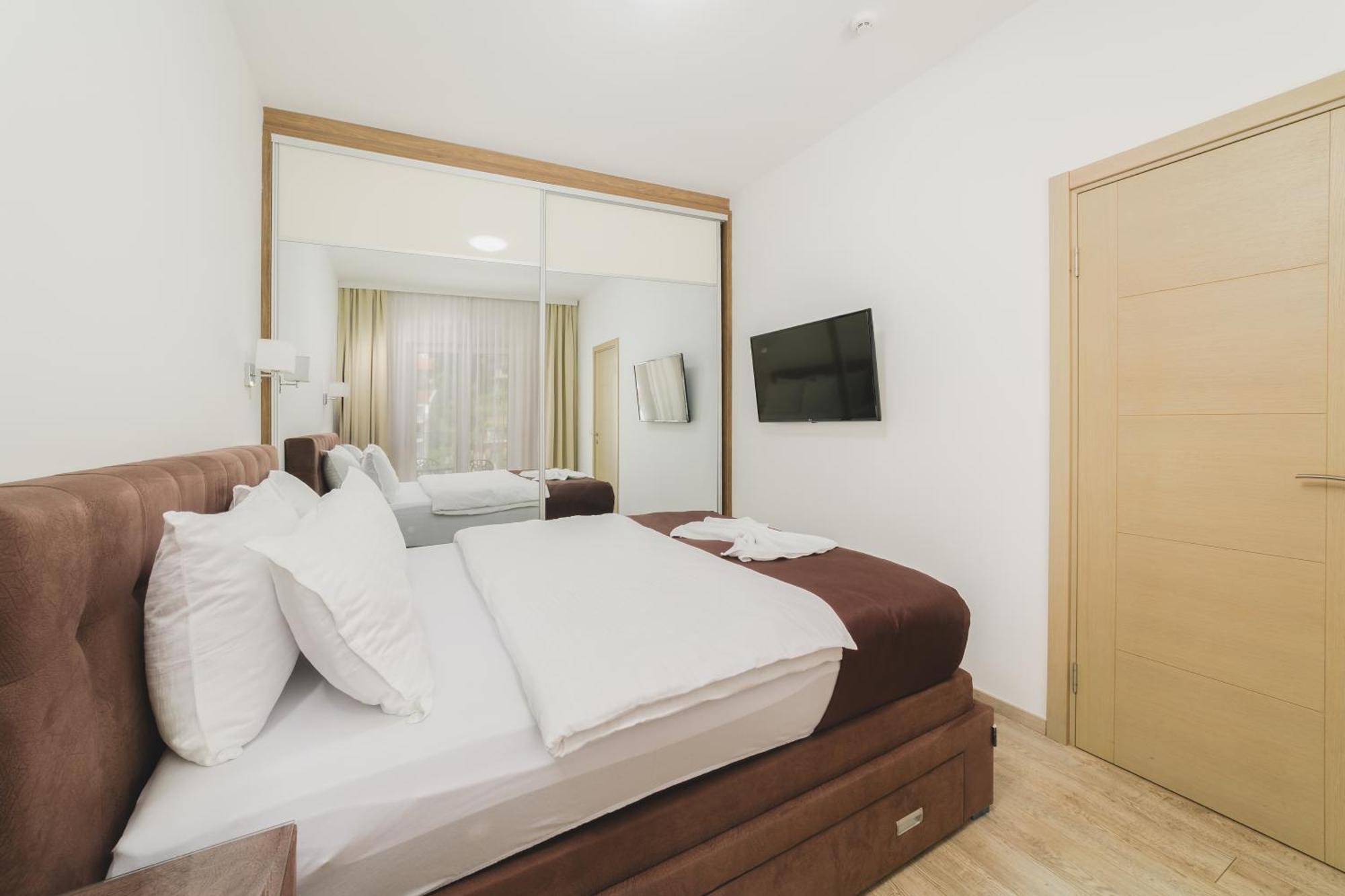 Hotel 219 Budva Luaran gambar