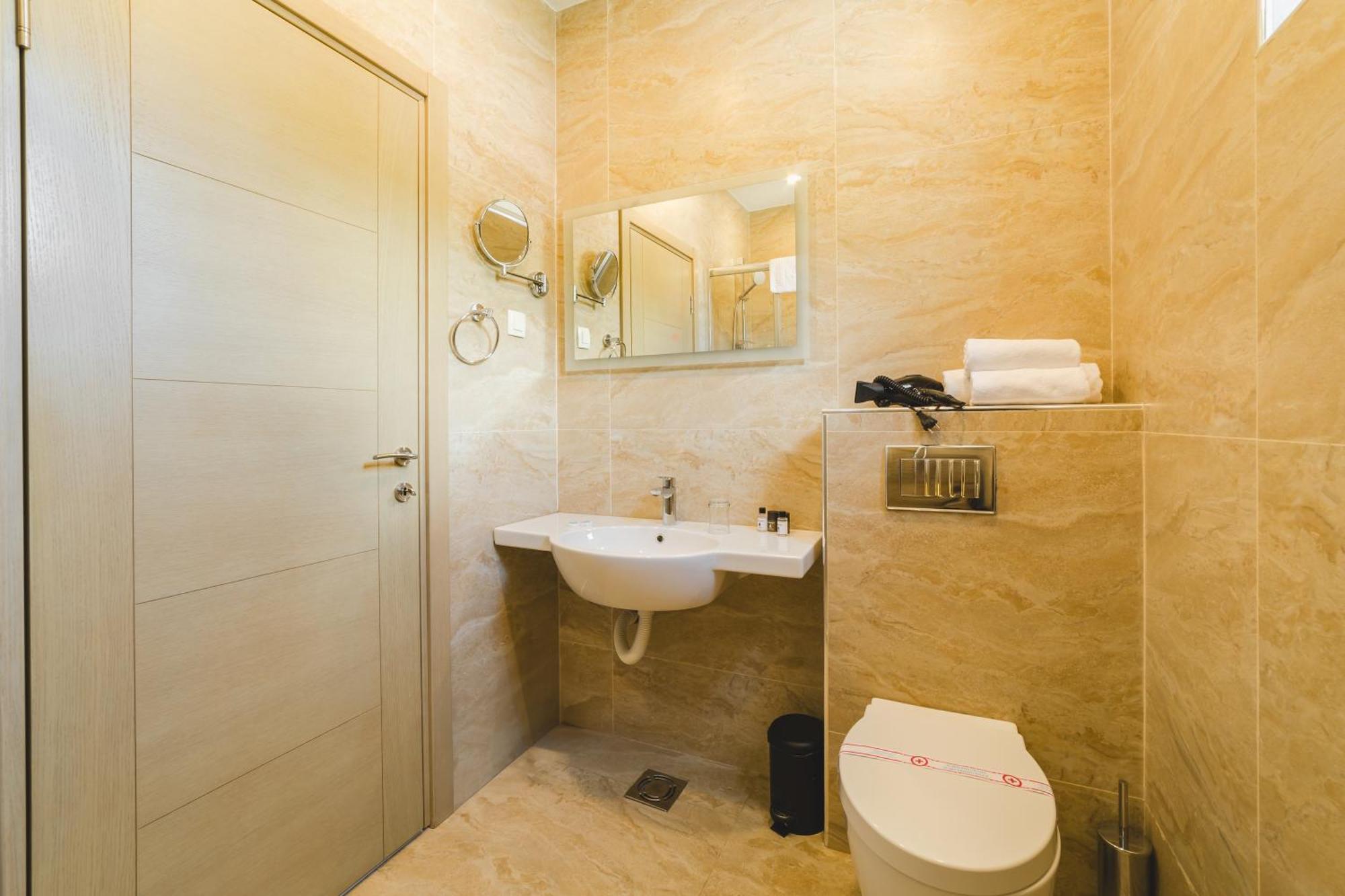 Hotel 219 Budva Luaran gambar