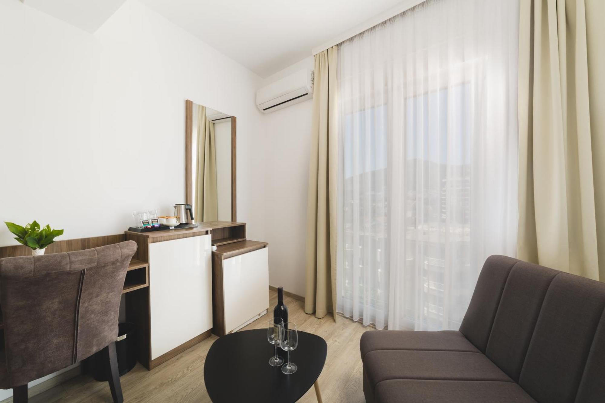 Hotel 219 Budva Luaran gambar