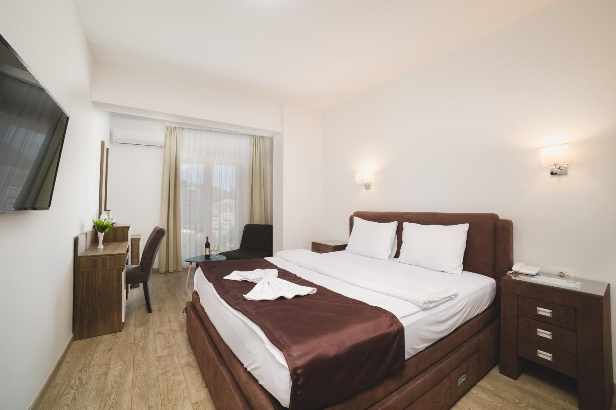 Hotel 219 Budva Luaran gambar