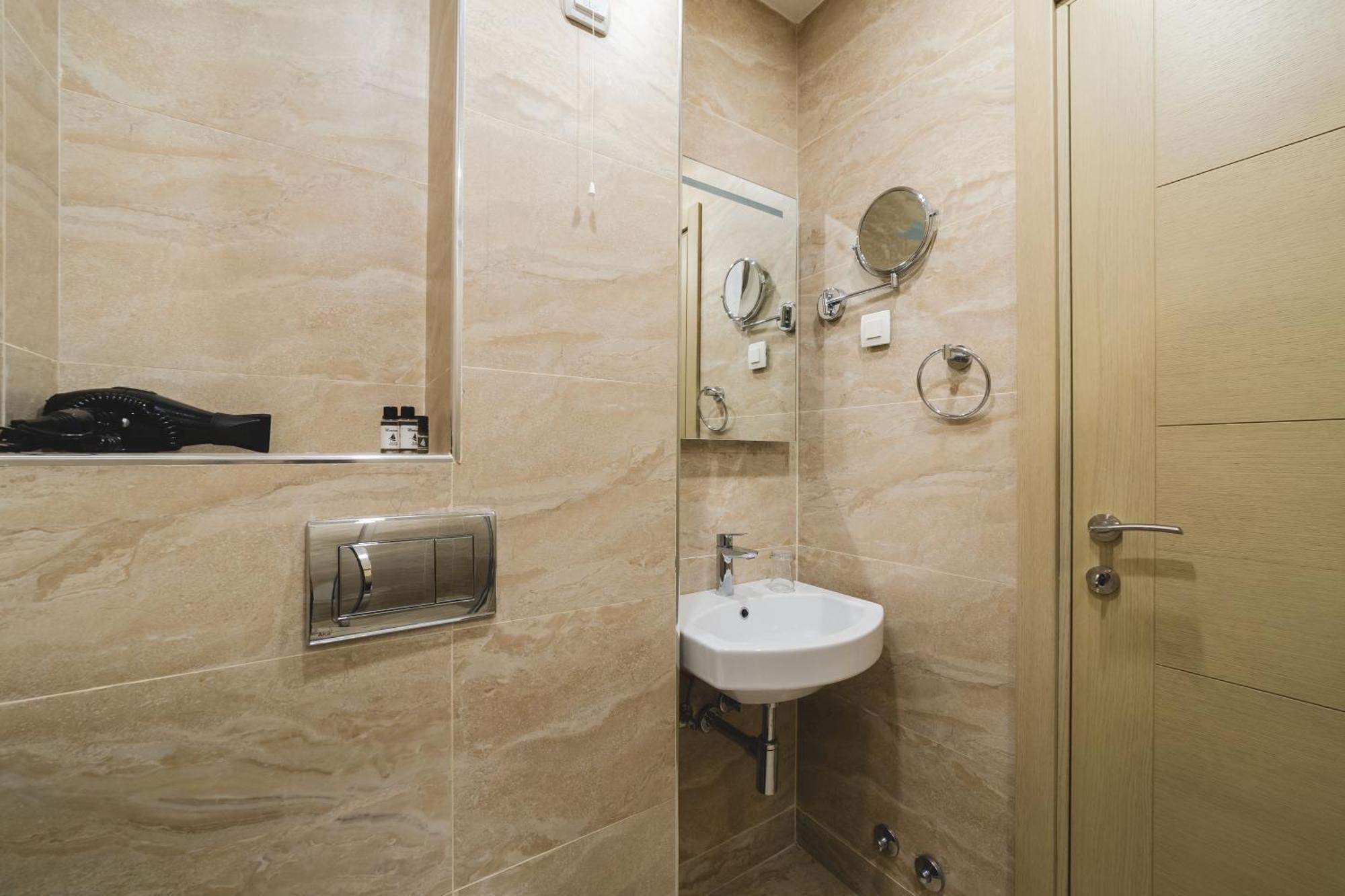 Hotel 219 Budva Luaran gambar