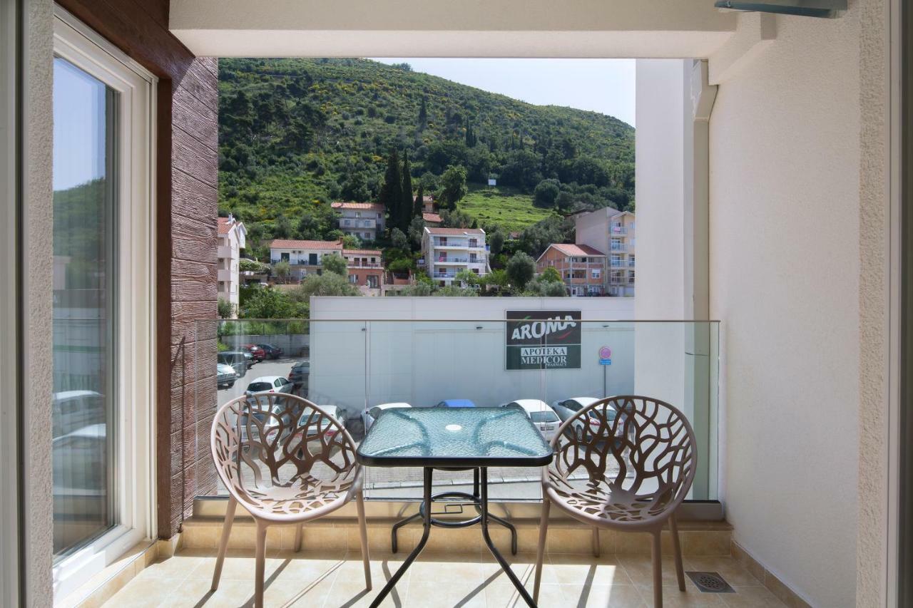 Hotel 219 Budva Luaran gambar
